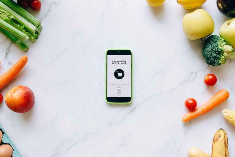 10 Ways Technology Makes Grocery Shopping More Convenient